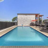 Econo Lodge Near Lackland Air Force Base-SeaWorld ico