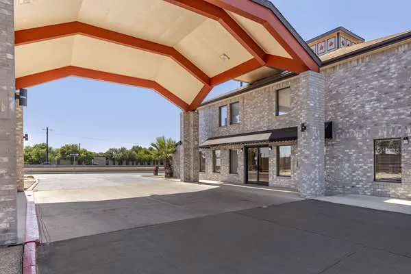 Econo Lodge Near Lackland Air Force Base-SeaWorld 5