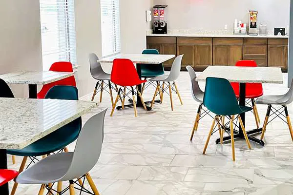 Econo Lodge Near Lackland Air Force Base-SeaWorld 5