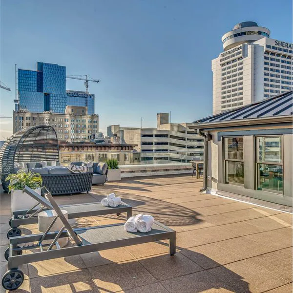 The Maddox Hotel 5