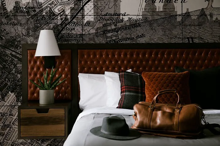 Bobby Hotel 5
