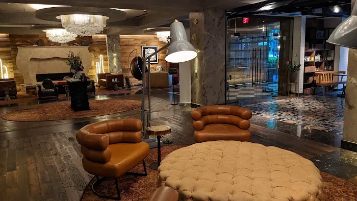 Bobby Hotel 5