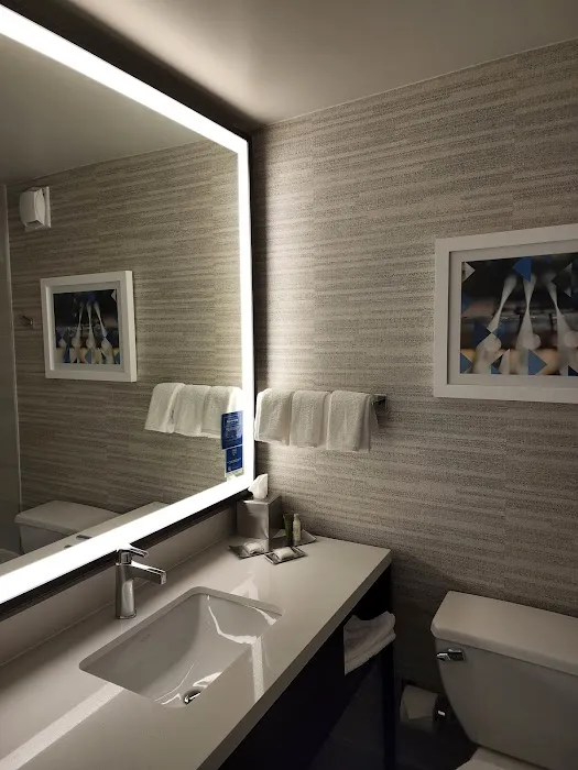 DoubleTree by Hilton Hotel Nashville Downtown 5