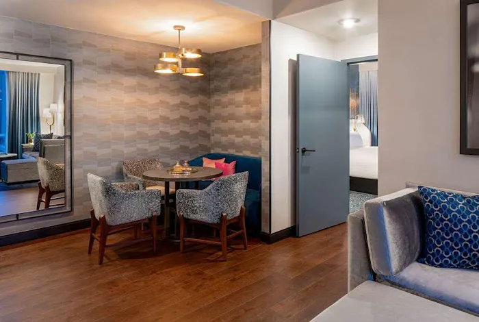 Tempo by Hilton Nashville Downtown 5