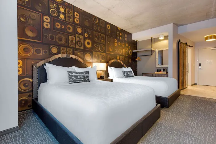 Cambria Hotel Nashville Downtown 5