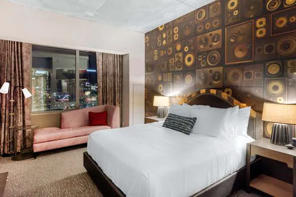 Cambria Hotel Nashville Downtown 5