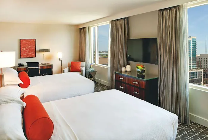 Hilton Nashville Downtown 5