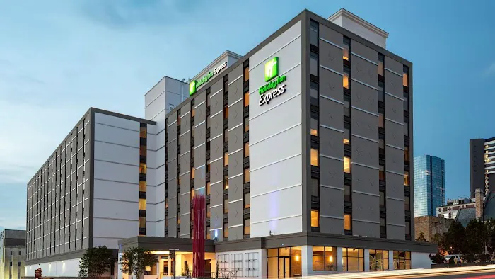 Holiday Inn Express Nashville Downtown - Broadway by IHG 5