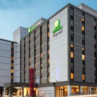 Holiday Inn Express Nashville Downtown - Broadway by IHG ico