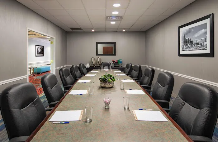 Holiday Inn Express Nashville Downtown - Broadway by IHG 5