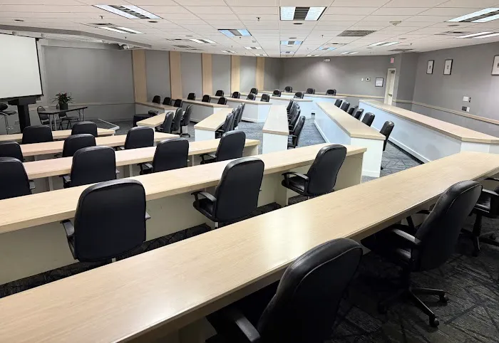 Holiday Inn Express Nashville Downtown - Broadway by IHG 5