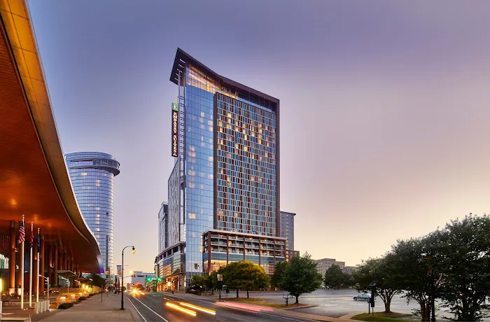 Embassy Suites by Hilton Nashville Downtown 5