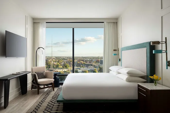 Hyatt Centric Downtown Nashville 5