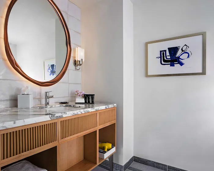 Hyatt Centric Downtown Nashville 5