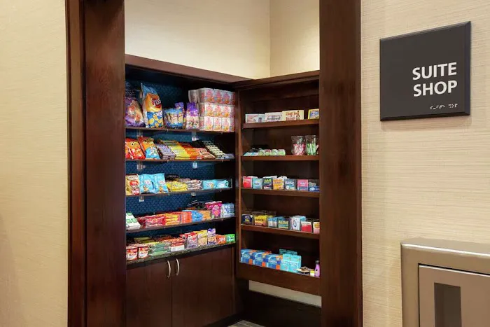 Hampton Inn & Suites Nashville-Downtown 5