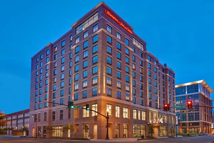Hampton Inn & Suites Nashville Downtown Capitol View 5