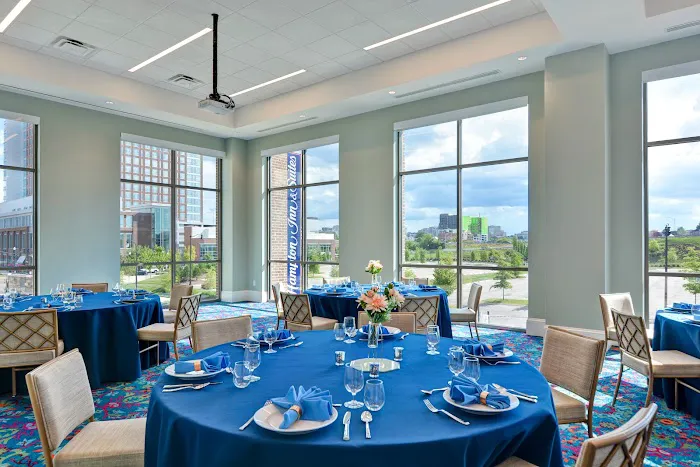 Hampton Inn & Suites Nashville Downtown Capitol View 5