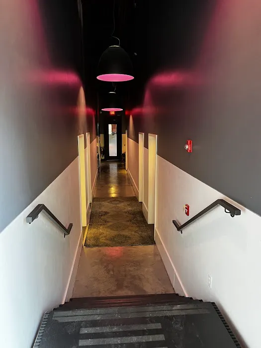 The 404 Hotel 5