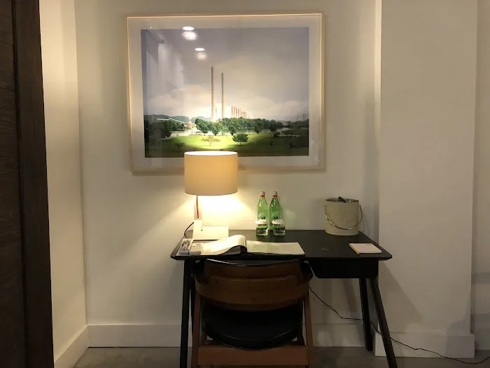 The 404 Hotel 5