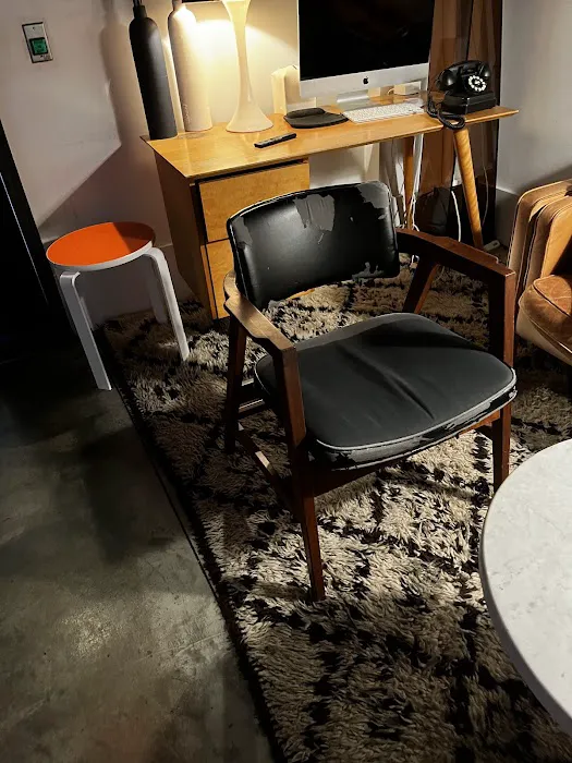 The 404 Hotel 5