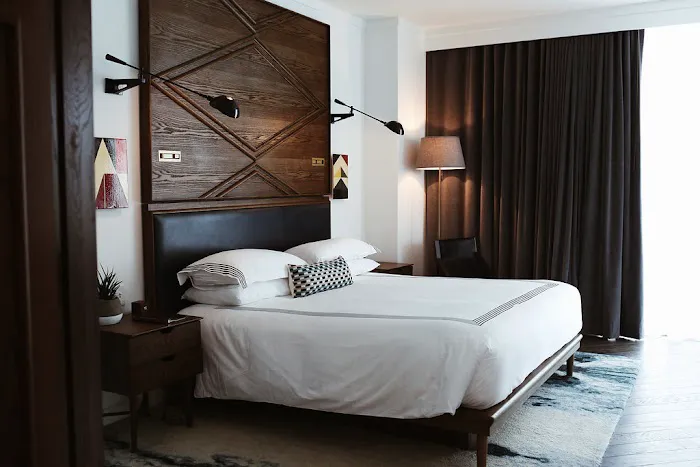 Thompson Nashville, by Hyatt 5