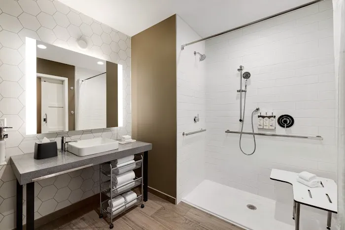 Holiday Inn & Suites Nashville Downtown - Broadway by IHG 5