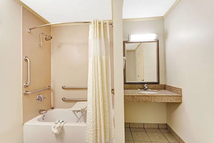 Knights Inn Nashville 5