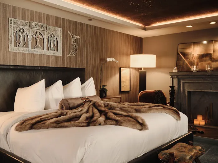 Hutton Hotel 5