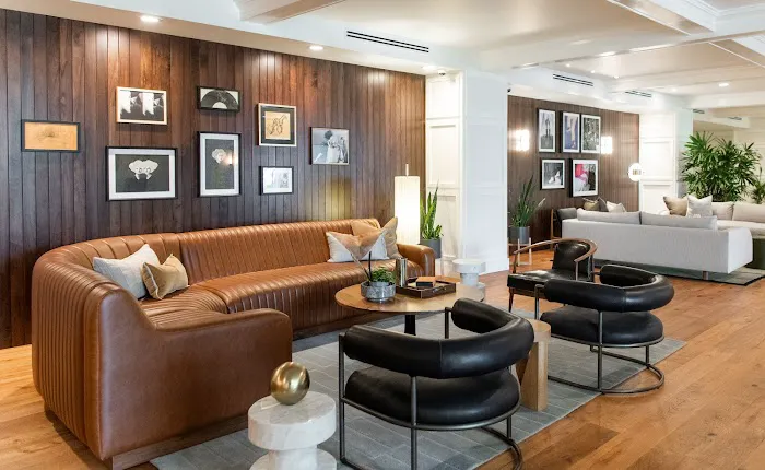 Hutton Hotel 5