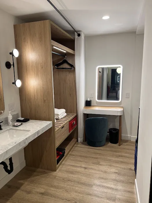 Virgin Hotels Nashville 5