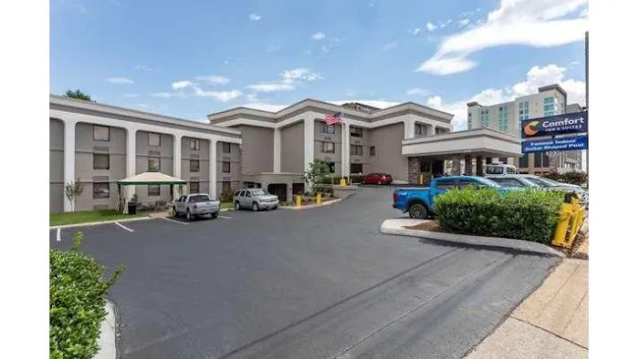 Comfort Inn & Suites Nashville Downtown - Stadium 5