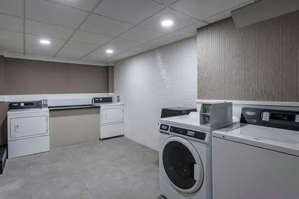 Comfort Inn & Suites Nashville Downtown - Stadium 5