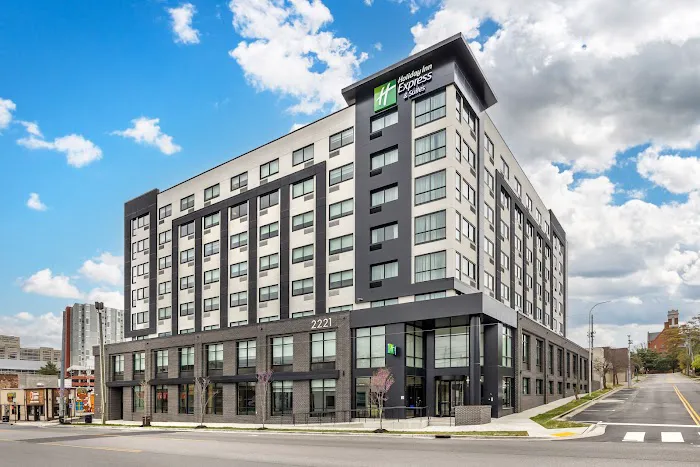 Holiday Inn Express and Suites Nashville West End Univ Area, an IHG Hotel 5