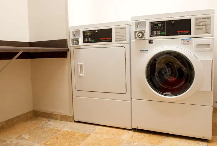 Hampton Inn & Suites Nashville-Vanderbilt-Elliston Place 5