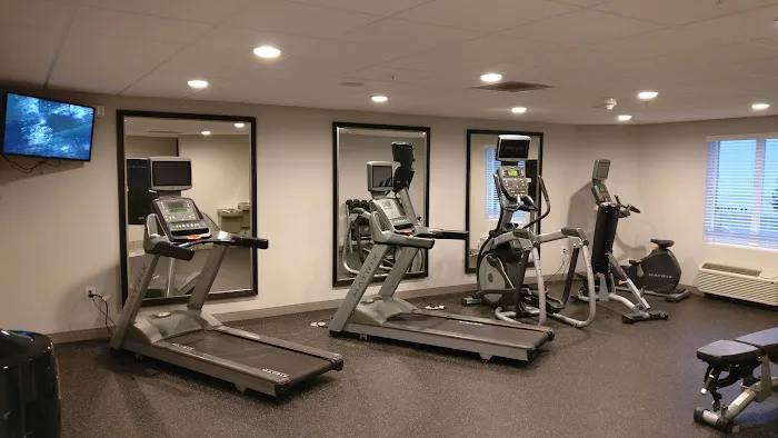 Candlewood Suites Nashville North, an IHG Hotel 5