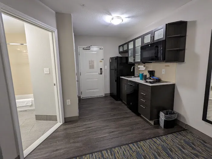 Candlewood Suites Nashville North, an IHG Hotel 5