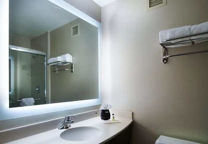 Holiday Inn Nashville-Vanderbilt (Dwtn) by IHG 5