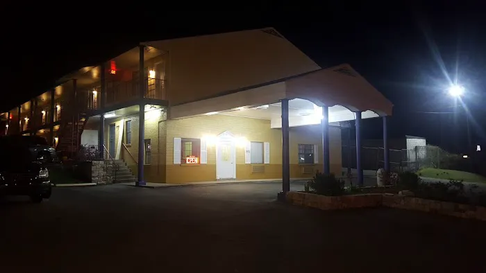 Relax Inn 5