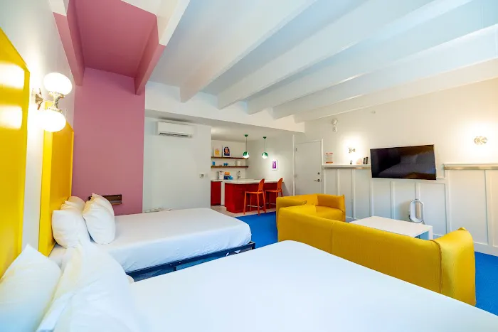 The Gallatin Hotel 5