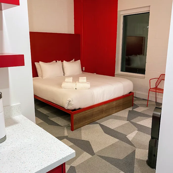The Gallatin Hotel 5