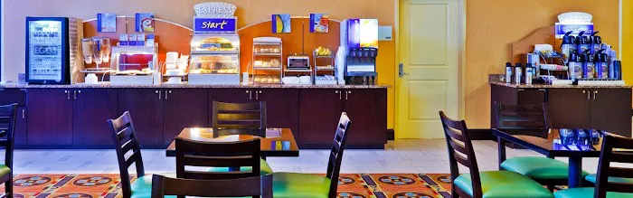 Holiday Inn Express & Suites Nashville-Opryland by IHG 5