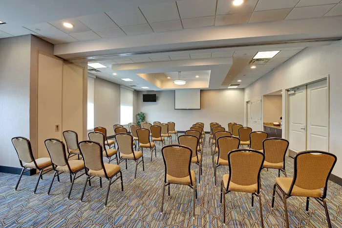 Holiday Inn Express & Suites Nashville-Opryland by IHG 5