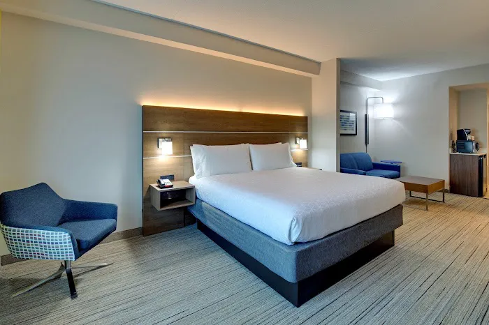 Holiday Inn Express & Suites Nashville-Opryland by IHG 5