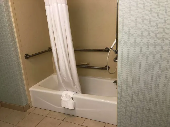 Hampton Inn & Suites Nashville @ Opryland 5