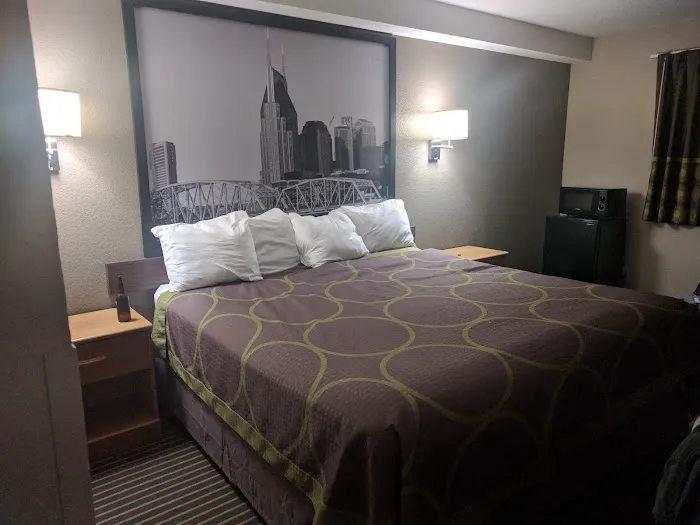 Super 8 by Wyndham Nashville/ Dntn/ Opryland Area 5