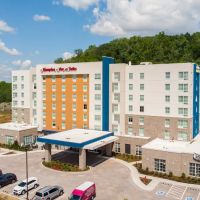 Hampton Inn & Suites Nashville North Skyline ico