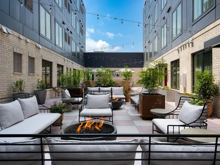 The Gilmore, an AvantStay Hotel 5