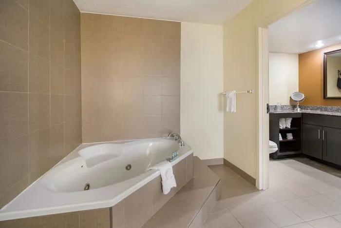 Best Western Suites Near Opryland 5