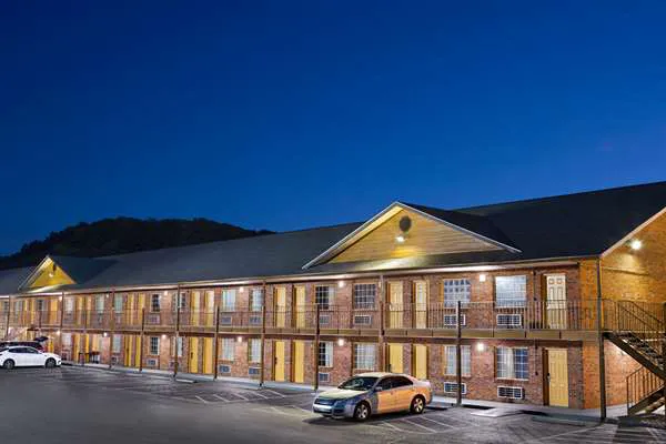 Super 8 by Wyndham Whites Creek/ Nashville NW Area 5