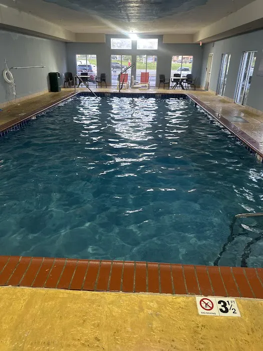 Comfort Suites At Rivergate Mall 4